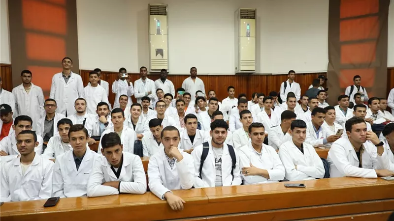 حكم إفطار الطلاب أيام الامتحانات بسبب المشقة.. دار الإفتاء تجيب