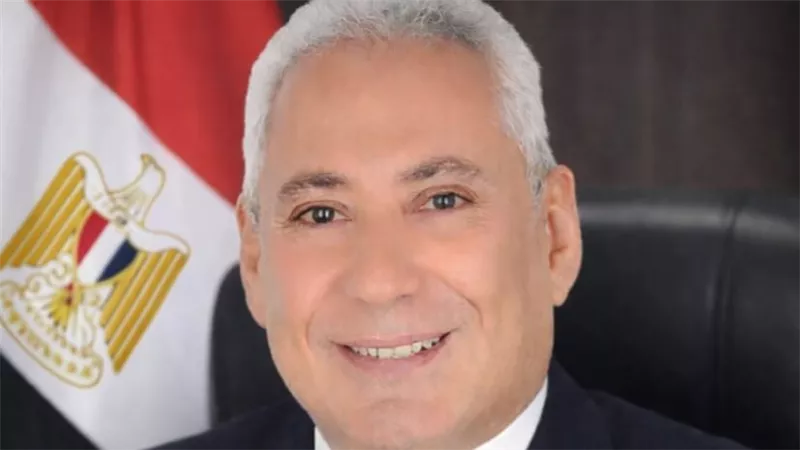 رئيس جامعة المنيا يهنئ محافظ المنيا بتجديد الثقة