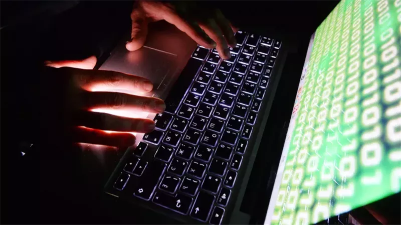 خبير: تنظيم «داعش» الإرهابي يكثف جهوده في التجنيد عبر الإنترنت