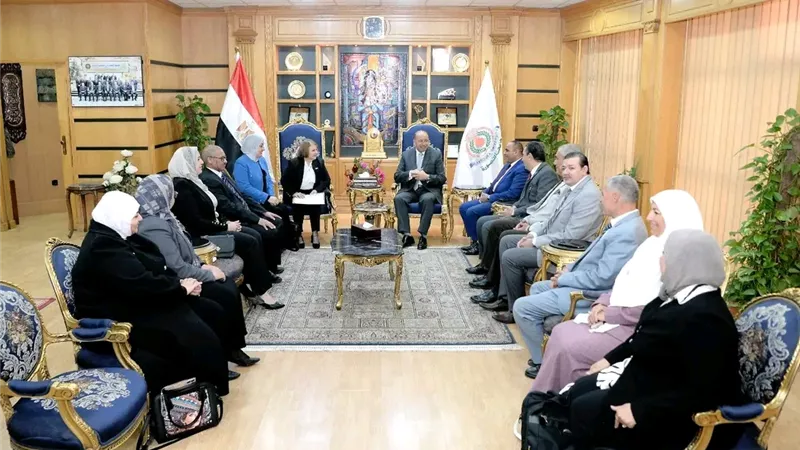 جامعة المنصورة تستقبل فرق الهيئة القومية لضمان جودة التعليم والاعتماد