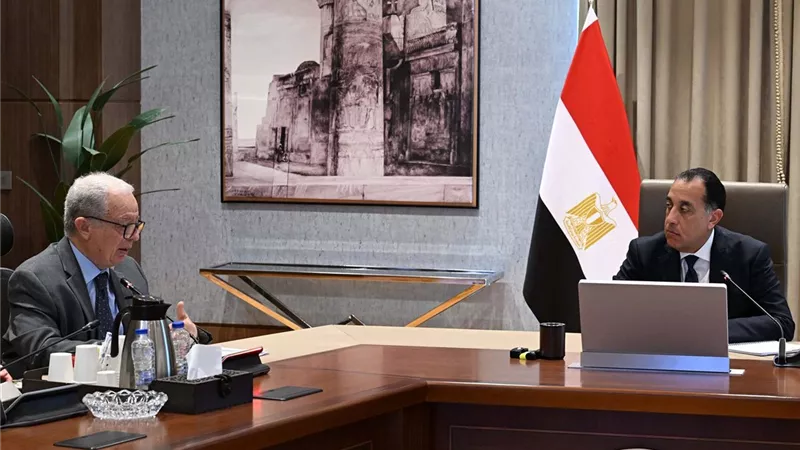رئيس الوزراء يتابع مستجدات ملف هيكلة وتطوير الهيئات الاقتصادية