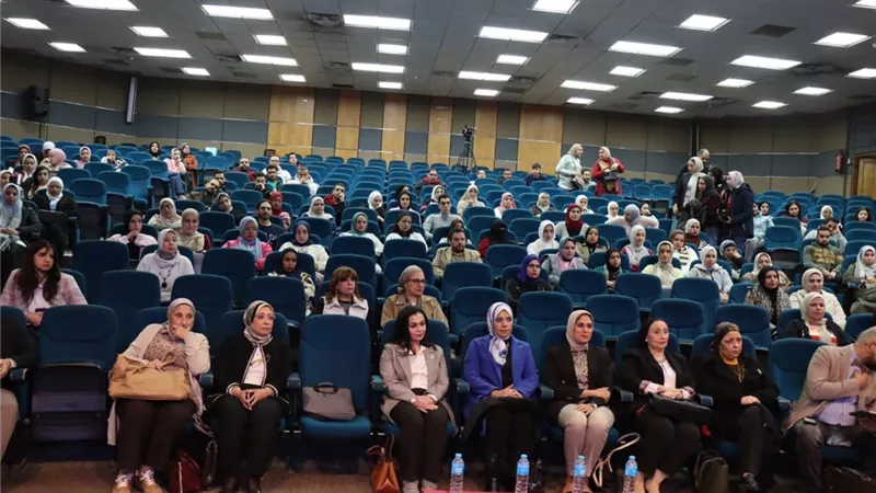 انطلاق الفاعلية الـ3 لمبادرة الكشف المبكر عن أورام الفم بجامعة الإسكندرية