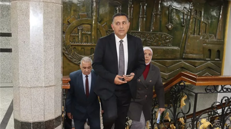 حسام الدين عبد الفتاح يتسلم مهام عمله محافظًا للقليوبية
