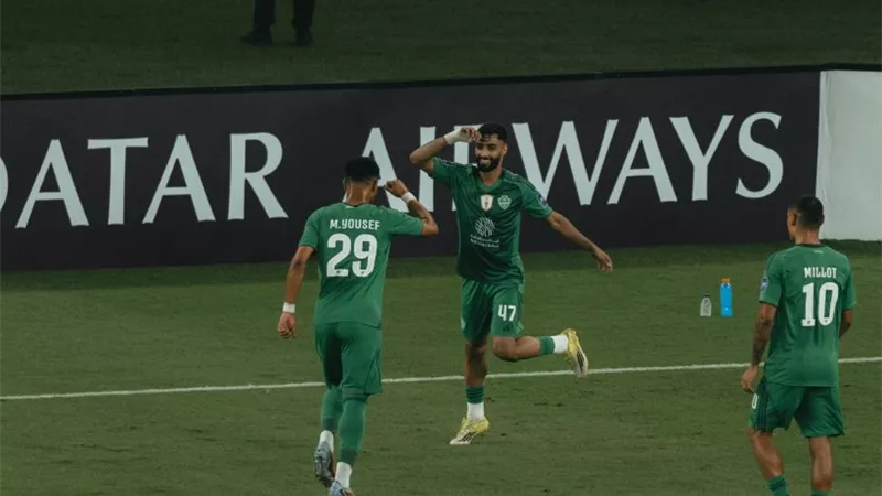 أهلي جدة يهزم شباب الأهلي 4-3 في مواجهة مثيرة بدوري أبطال آسيا