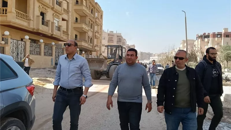 رئيس جهاز العبور يقود حملة ميدانية بالحي التاسع لتحسين الخدمات والمرافق
