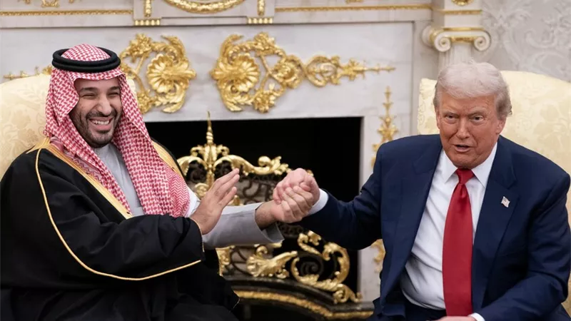 ترامب: أستطيع رأب الصدع بين السعودية والإمارات بسهولة إذا طلبوا المساعدة