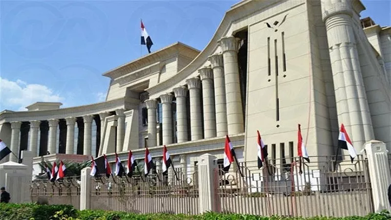 حقوقي: الحكم بعدم دستورية النص الجنائي يؤثر على الأحكام الباتة|فيديو