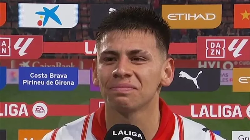 لاعب جيرونا يوضح موقفه من الهدف المثير للجدل ضد برشلونة في الليجا