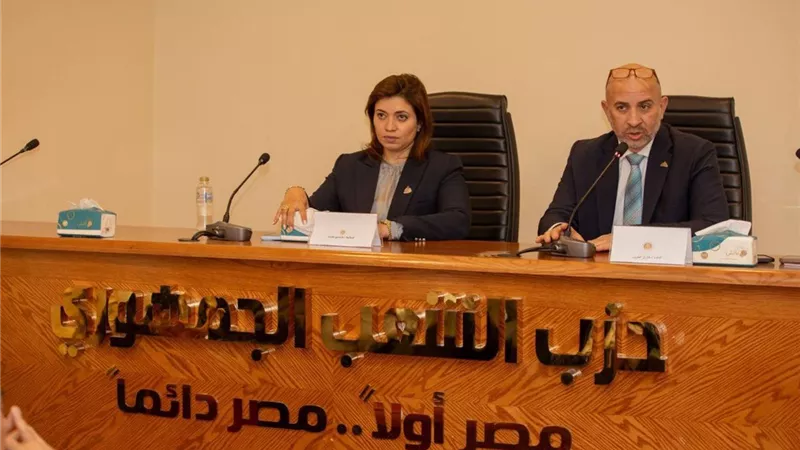 برلمانية الشعب الجمهوري تبحث خطة العملة للمرحلة المقبلة