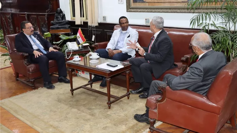 جامعة الإسكندرية تستقبل وفد ووسونج الكورية لبحث سبل التعاون المشترك