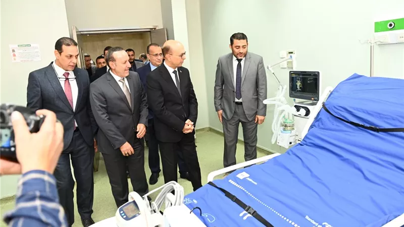 رئيس جامعة أسيوط يشهد افتتاح 10 أسرة رعاية مركزة بمستشفى الإصابات والطوارئ
