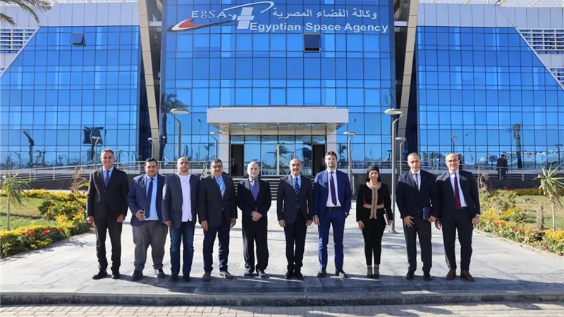 مصر وإيطاليا تبحثان التعاون في علوم وتكنولوجيا الفضاء