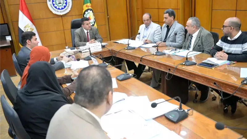 السكرتير العام للدقهلية يترأس اجتماع مجلس إدارة مركز معلومات شبكات المرافق