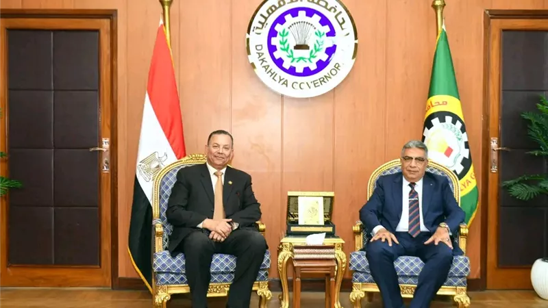 محافظ الدقهلية يبحث تعزيز التعاون مع جامعة المنصورة الجديدة