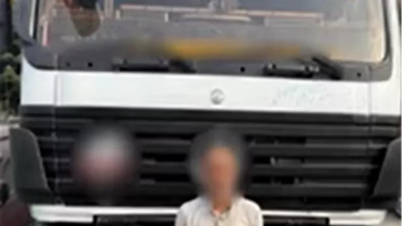 بقعة زيت تنهي حياة طالب.. كواليس حادث دهس التريلا بالأميرية 