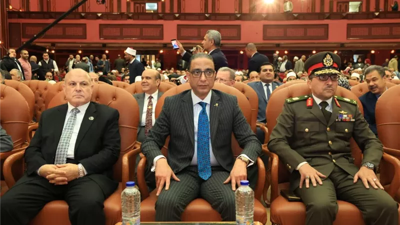 محافظ الجيزة يهنئ الرئيس السيسي والمصريين بحلول شهر رمضان