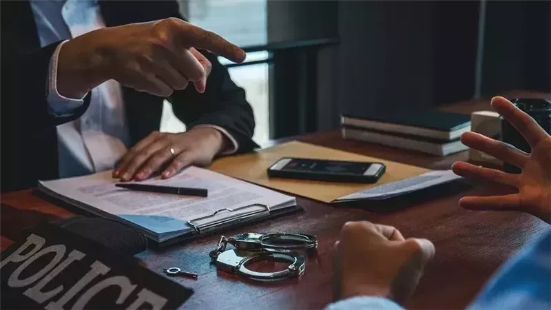 «خمس بالعربية».. التحقيق مع قائد سيارة فان بالإسكندرية