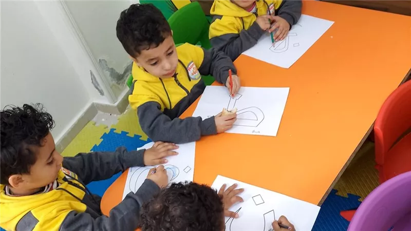 «ثقافة الإسماعيلية» تحتفل باليوم العالمي للإذاعة بمجموعة أنشطة فنية