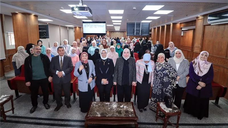 طب بنات الأزهر تخصص يوما تعريفيا بالبرنامج الإلزامي لأطباء الامتياز