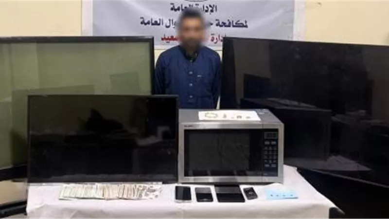 ضبط نصاب خدمة العملاء بالبنوك للاستيلاء على أموال المواطنين في المنيا