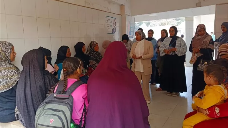 جامعة المنيا توقع الكشف على 608 مواطنين وتحويل حالات للمستشفى الجامعي