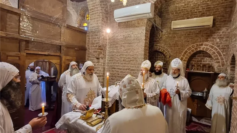 أسقف حلوان خلال قداس خلوة مجمع الكهنة: «مهابة بيت الله مسؤولية الجميع» 