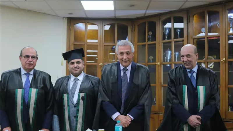 صالح زمانان ينال دكتوراه عين شمس بامتياز عن الهوية في المسرح السعودي