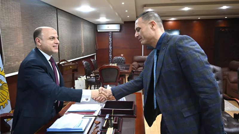 محافظ الغربية يشدد على أهمية العمل الميداني والإشراف على المشروعات الحيوية