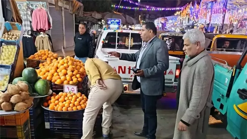 محافظ الدقهلية يتابع ميدانيًا حملة ليلية لرفع الإشغالات بدكرنس 