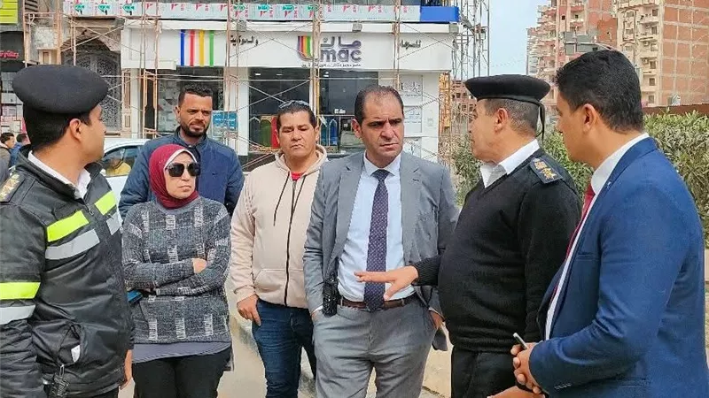 بدء أعمال إصلاح الهبوط الأرضي بميدان 47.. وغلق جزئي للمنطقة بكفر الشيخ