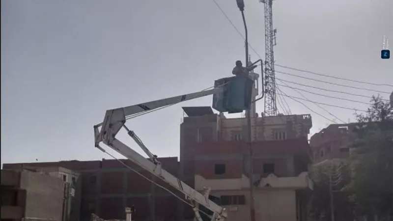 محافظ الشرقية: حملات مكثفة لصيانة منظومة الإنارة العامة بالمراكز