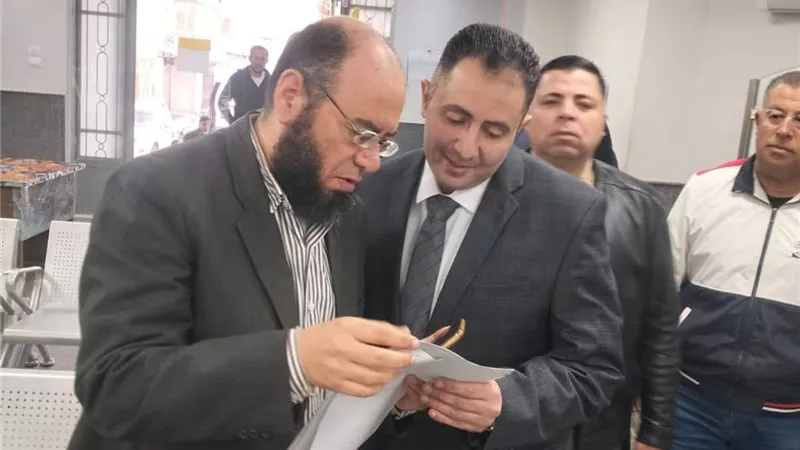 محافظ دمياط يتفقد المركز التكنولوجي لخدمة المواطنين 