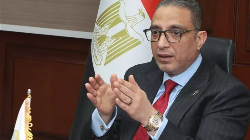 محافظ الجيزة: 