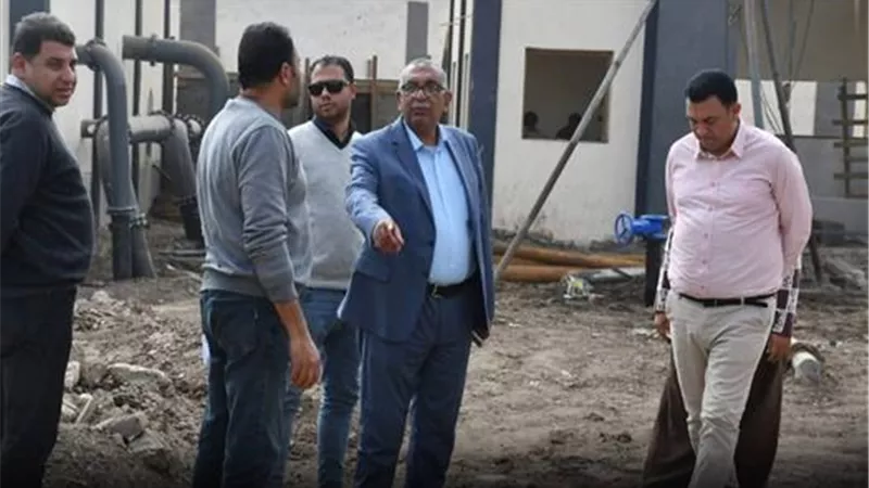 رئيس «مياه المنيا» يتفقد محطة الحديد والمنجنيز بملوي