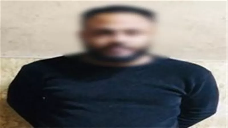 رصدته الكاميرات.. الأمن يسقط سائق ميني باص اعتدى على مواطن بالدائري
