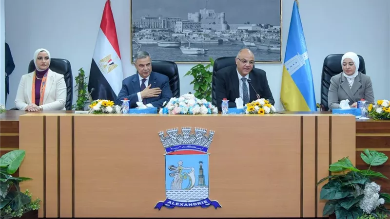 أول تعليق لـ محافظ الإسكندرية على أداء الفريق أحمد خالد المحافظ السابق 