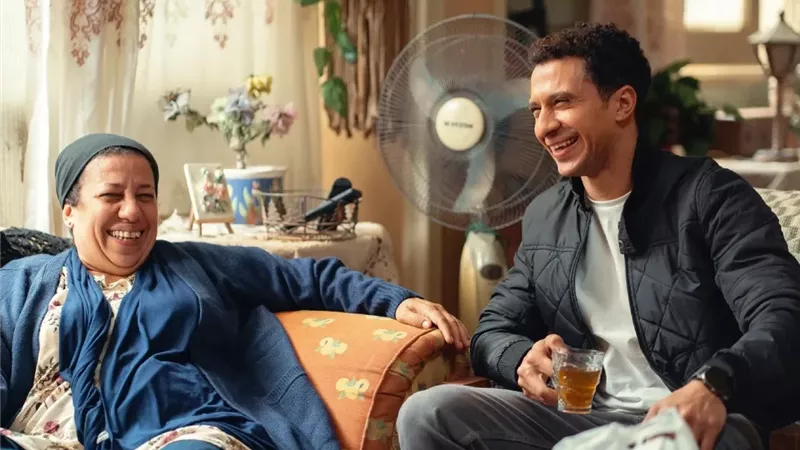  إصابة والدة عصام عمر.. أحداث الحلقة الثانية من مسلسل «عين سحرية»