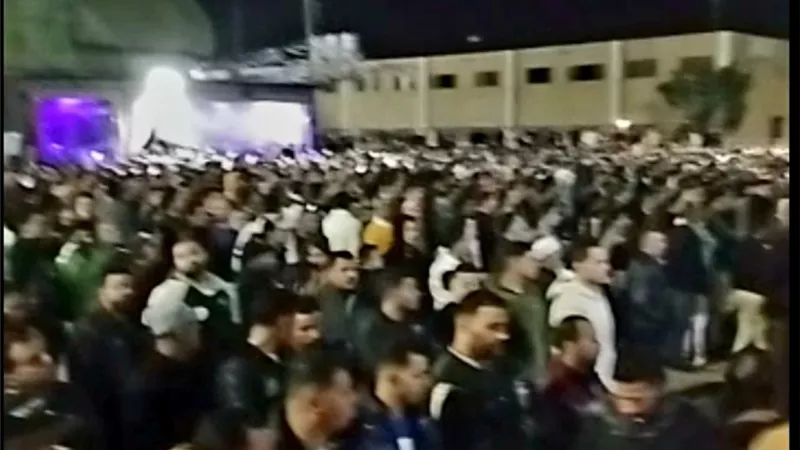 الدقهلية تتشح بالحزن.. جنازة مهيبة لـ18 شخصا إثر حادث محور 30 يونيو 