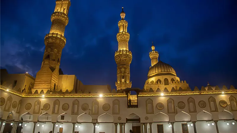 بث مباشر لنقل شعائر صلاة تراويح الليلة السابعة من الجامع الأزهر