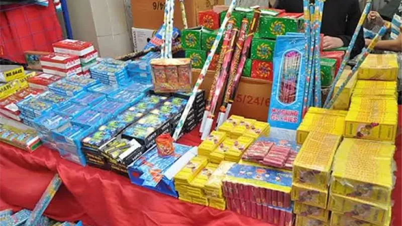 مصادرة 3160 صاروخ ألعاب نارية محظورة في الغربية