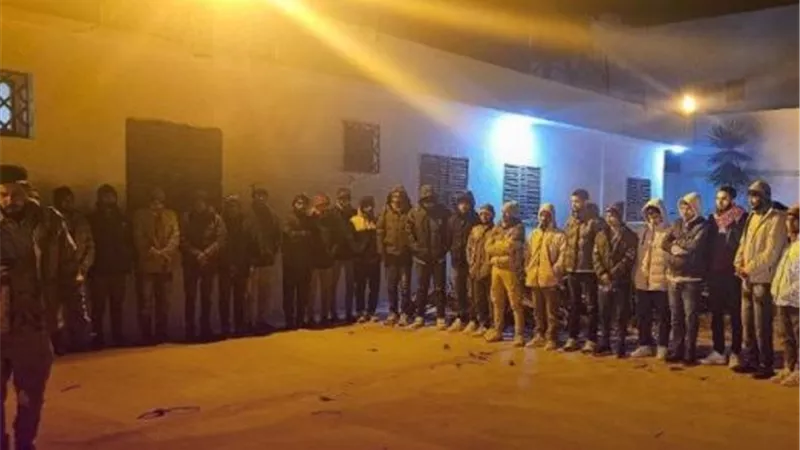 ليبيا تضبط شبكة لتهريب المهاجرين في البيضاء