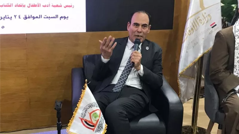 الكاتب عبده الزراع: أحرص على ختم القرآن في رمضان والمسجد وجهتي الأولى|حوار