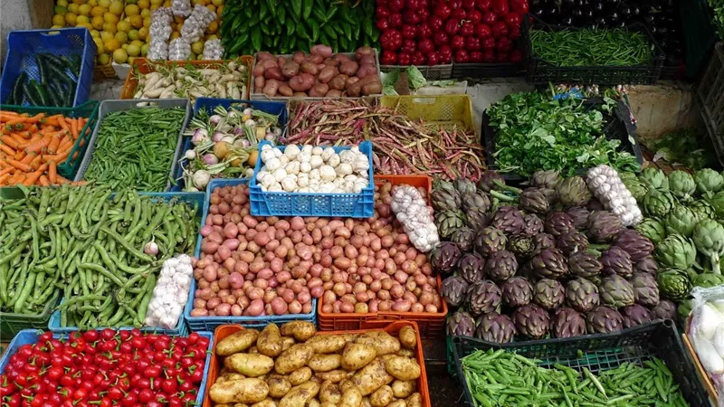 تعرف على أسعار الخضراوات والفاكهة في ثالت أيام رمضان 