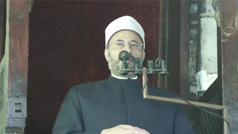 خطيب الجامع الأزهر: اختطاف الإسلام محاولة لعلمنته وتجريده