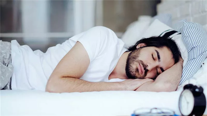 حكم صيام من ينام معظم النهار في رمضان.. دار الإفتاء تجيب