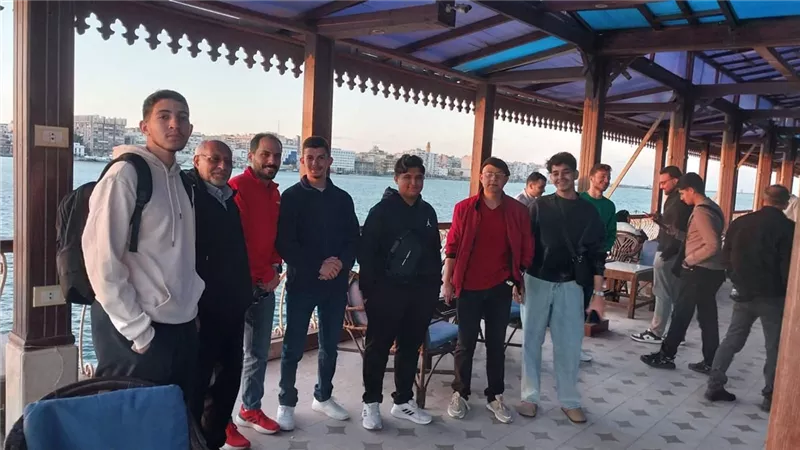 رئيس جامعة بورسعيد يوجّه بتنظيم إفطار رمضاني ورحلات ثقافية للطلاب الوافدين
