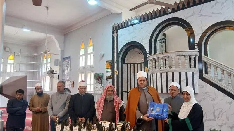 احتفالية إيمانية بالعريش.. أوقاف شمال سيناء تكرم حافظات القرآن الكريم 
