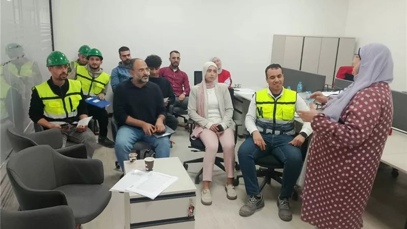 مديرية العمل بالإسماعيلية تنظم ندوة توعوية حول المخاطر البيولوجية 