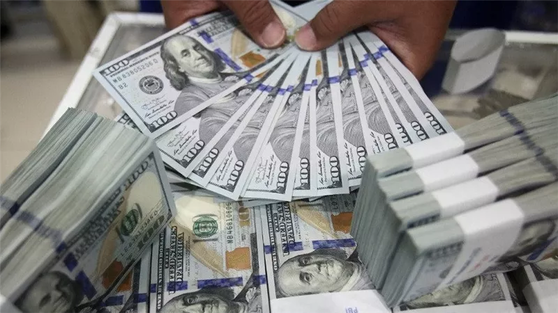 استقرار سعر الدولار مقابل الجنيه اليوم السبت في البنك الأهلي وبنك مصر