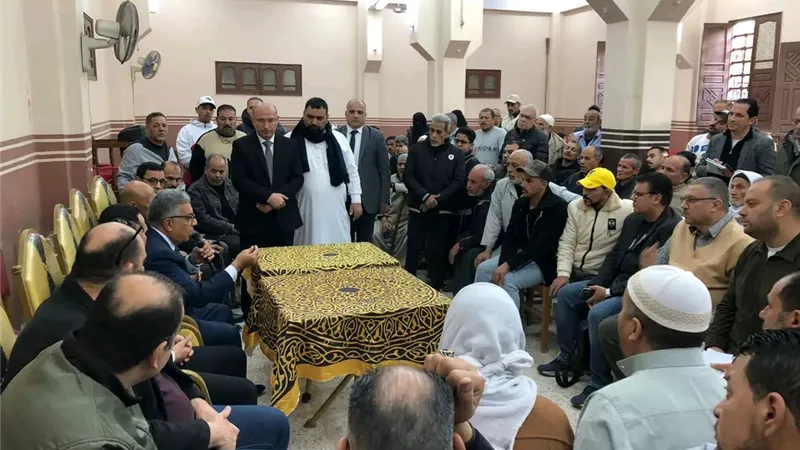 محافظ الدقهلية يعزي أسر ضحايا حادث محور 30 يونيو بالمطرية